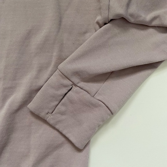 Nike DryFit Running Sweater - Picture 5 of 5